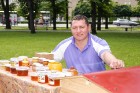 Ar medus, biškopības produktu un ķiploku tirdziņu, degustācijām, prezentācijām un konkursiem norisinājies pirmie Medus un ķiploku svētki Daugavpilī 24