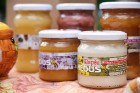 Ar medus, biškopības produktu un ķiploku tirdziņu, degustācijām, prezentācijām un konkursiem norisinājies pirmie Medus un ķiploku svētki Daugavpilī 1