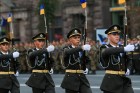 Ar grandiozu militāro parādi Kijevā atzīmē Ukrainas neatkarības dienu 29