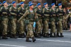 Ar grandiozu militāro parādi Kijevā atzīmē Ukrainas neatkarības dienu 37