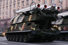 Ar grandiozu militāro parādi Kijevā atzīmē Ukrainas neatkarības dienu 97