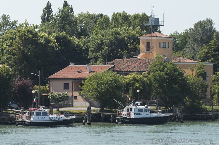 Travelnews.lv sadarbībā ar tūropeatoru Novatours vēro ūdens transporta līdzekļu dažādību Venēcijā Travelnews.lv sadarbībā ar tūropeatoru Novatours vēro ūdens transporta līdzekļu dažādību Venēcijā 182957