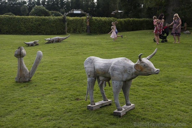 Beverīnas koka skulptūru parks aizrauj gan pieaugušos, gan bērnus 183206