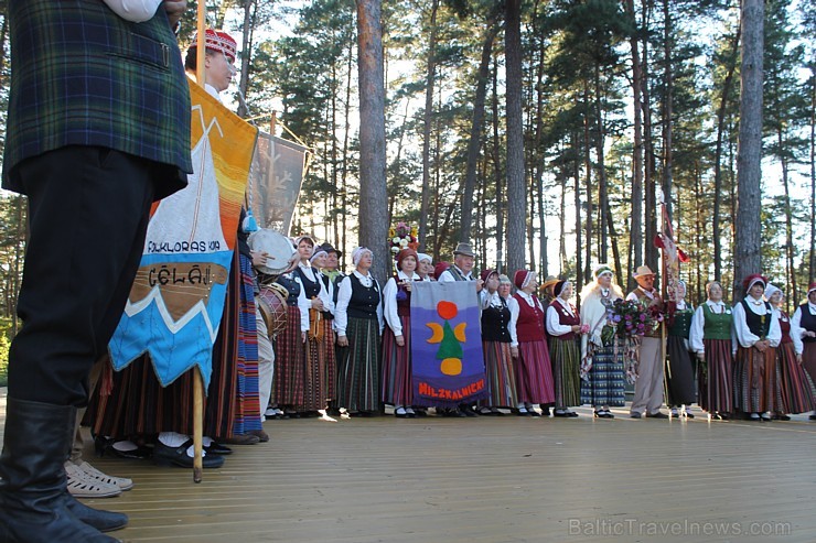5. Saulkrastu folkloras festivāls «Pa saulei» pulcēja folkloristus no visas Latvijas 183275