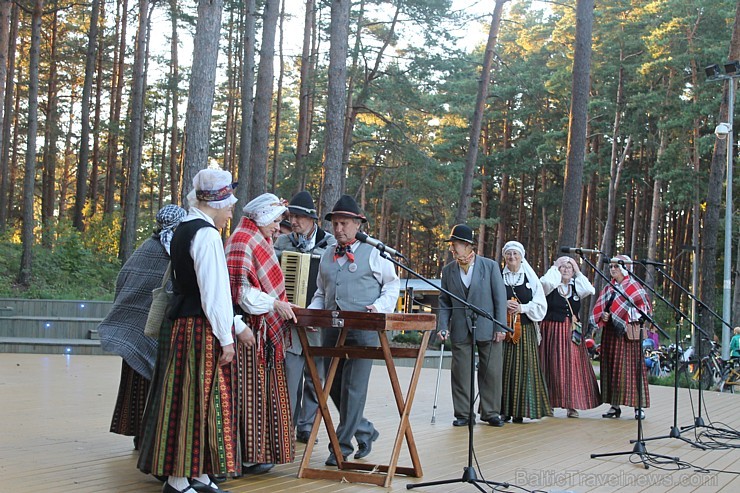 5. Saulkrastu folkloras festivāls «Pa saulei» pulcēja folkloristus no visas Latvijas 183277