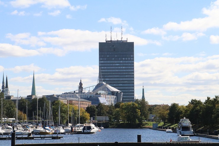 Rīgas restorāns «Aqua Luna restaurant & bar» piedāvā burvīgu panorāmas skatu 184251