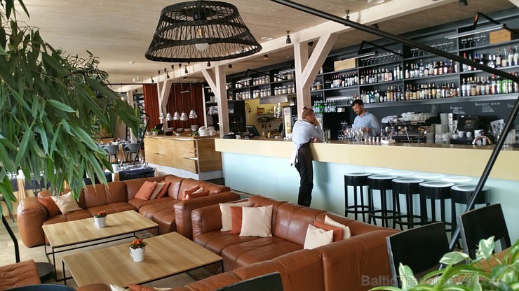 Rīgas restorāns «Aqua Luna restaurant & bar» piedāvā burvīgu panorāmas skatu 184260