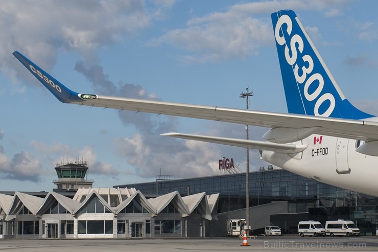 Starptautiskajā lidostā «Rīga» lidsabiedrība airBaltic prezentē Bombardier ražoto «CS300» lidmašīnu 184891