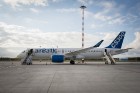 Starptautiskajā lidostā «Rīga» lidsabiedrība airBaltic prezentē Bombardier ražoto «CS300» lidmašīnu 11