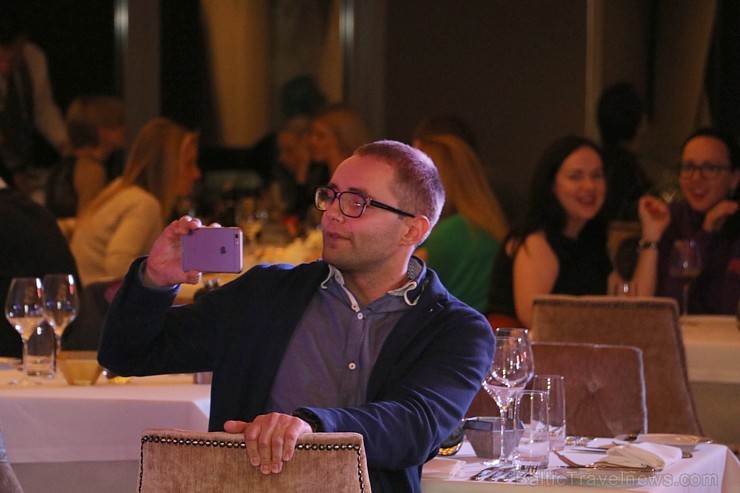 Jūrmalas piecu zvaigžņu viesnīca «Baltic Beach Hotel & Spa» izklaidē viesus ar izpārdošanas pasākumu «Saulainā nakts 2016» Jūrmalas piecu zvaigžņu viesnīca «Baltic Beach Hotel & Spa» izklaidē viesus ar izpārdošanas pasākumu «Saulainā nakts 2016» 186000