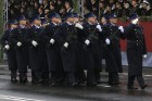 Ar militāru parādi Latvijas un sabiedroto bruņotie spēki godina Latvijas valsts izveidošanu 12