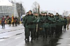 Ar militāru parādi Latvijas un sabiedroto bruņotie spēki godina Latvijas valsts izveidošanu 15