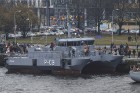 Ar militāru parādi Latvijas un sabiedroto bruņotie spēki godina Latvijas valsts izveidošanu 75
