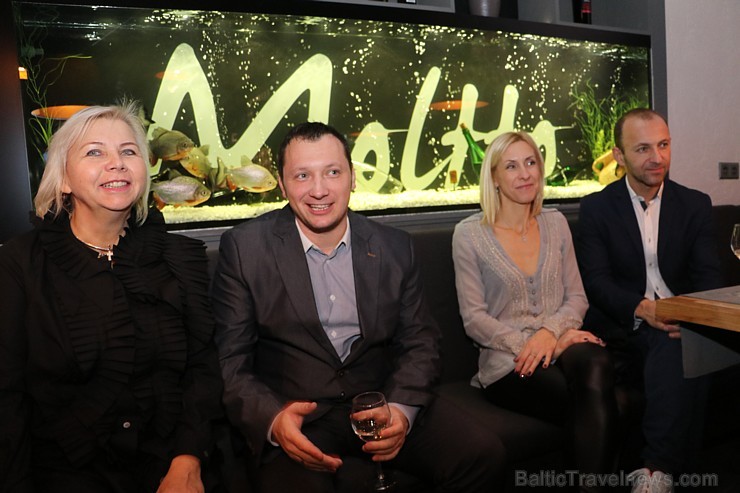 Rīgā 17.11.2016 ir oficiāli atvēries jauns restorāns ar vīna kompetenci, akvāriju un labu ēdienu - «Moltto» Rīgā 17.11.2016 ir oficiāli atvēries jauns restorāns ar vīna kompetenci, akvāriju un labu ēdienu - «Moltto» 188180