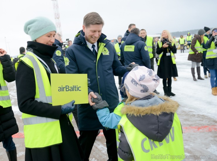 Rīga. Šodien, 2016.gada 30.novembrī Latvijas lidsabiedrība airBaltic Rīgā sagaidīja pasaulē pirmo Bombardier CS300 lidmašīnu. Rīga. Šodien, 2016.gada 30.novembrī Latvijas lidsabiedrība airBaltic Rīgā sagaidīja pasaulē pirmo Bombardier CS300 lidmašīnu. 188887