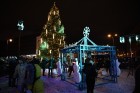 Ar Ginesa pasaules rekordu Rīgā krāšņi iededz Ziemassvētku egli 17