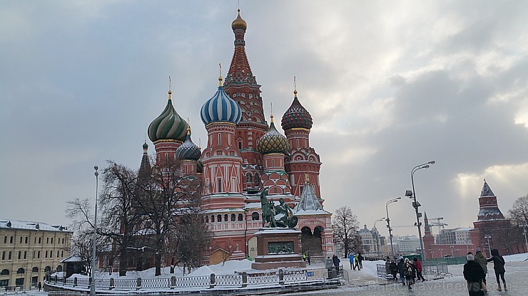 Travelnews.lv apskata Ziemassvētku tirdziņu Sarkanajā laukumā Maskavā. Atbalsta: Baltic Travel Group un Aeroflot Travelnews.lv apskata Ziemassvētku tirdziņu Sarkanajā laukumā Maskavā. Atbalsta: Baltic Travel Group un Aeroflot 189907