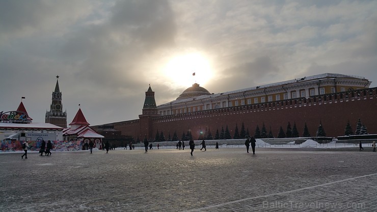 Travelnews.lv apskata Ziemassvētku tirdziņu Sarkanajā laukumā Maskavā. Atbalsta: Baltic Travel Group un Aeroflot Travelnews.lv apskata Ziemassvētku tirdziņu Sarkanajā laukumā Maskavā. Atbalsta: Baltic Travel Group un Aeroflot 189911