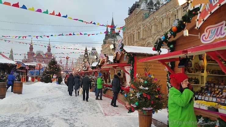 Travelnews.lv apskata Ziemassvētku tirdziņu Sarkanajā laukumā Maskavā. Atbalsta: Baltic Travel Group un Aeroflot Travelnews.lv apskata Ziemassvētku tirdziņu Sarkanajā laukumā Maskavā. Atbalsta: Baltic Travel Group un Aeroflot 189924