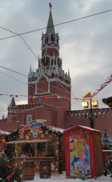 Travelnews.lv apskata Ziemassvētku tirdziņu Sarkanajā laukumā Maskavā. Atbalsta: Baltic Travel Group un Aeroflot Travelnews.lv apskata Ziemassvētku tirdziņu Sarkanajā laukumā Maskavā. Atbalsta: Baltic Travel Group un Aeroflot 189928