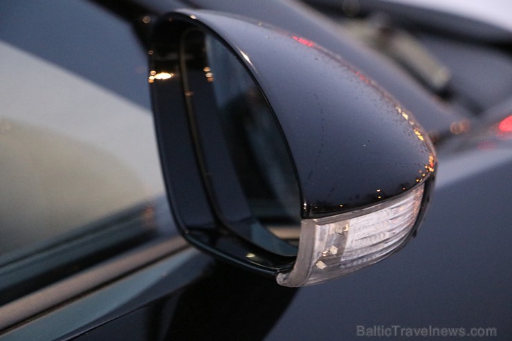 Vairāk nekā vienu miljonu vērtais «Bugatti Veyron» nespēj iziet tehnisko apskati Rīgā, jo šīm vairāk nekā 1000 zirgspēku jaudīgajam modelim no ražotāj Vairāk nekā vienu miljonu vērtais «Bugatti Veyron» nespēj iziet tehnisko apskati Rīgā, jo šīm vairāk nekā 1000 zirgspēku jaudīgajam modelim no ražotāj 189938