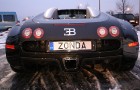 Vairāk nekā vienu miljonu vērtais «Bugatti Veyron» nespēj iziet tehnisko apskati Rīgā, jo šīm vairāk nekā 1000 zirgspēku jaudīgajam modelim no ražotāj 6