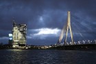 Rīga nakts gaismas pievilina pilsētas viesus un izklaidē rīdziniekus 14