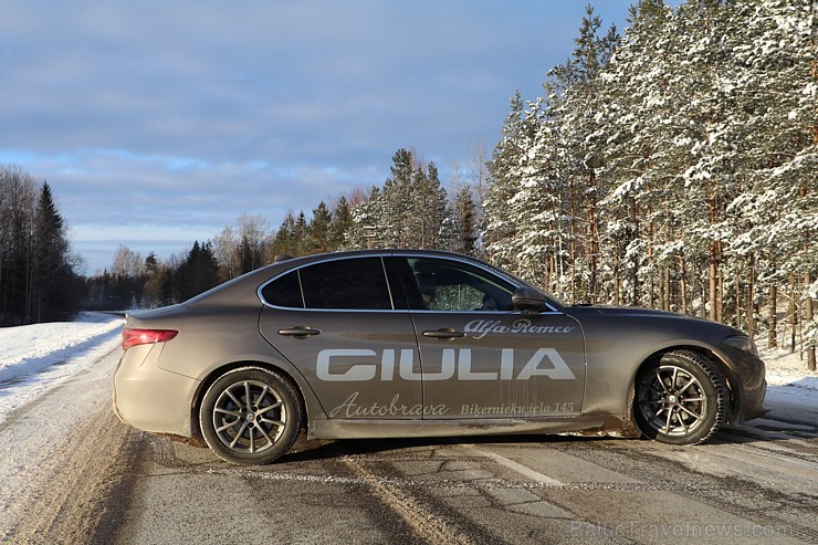 Travelnews.lv redakcija 3 dienas apceļo Vidzemi ar jauno Alfa Romeo Giulia 2.2 180 MJet AT Super Travelnews.lv redakcija 3 dienas apceļo Vidzemi ar jauno Alfa Romeo Giulia 2.2 180 MJet AT Super 191098