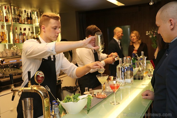 «Hotel Jūrmala Spa» piedāva jaunu un augstāko bāru Jūrmalā - «Seaside bar» 192699