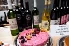 Vīna bārā  «Garage» norisinās pasākums «Latvijas kūku cepēji un vīndari - Latvijas 100gadei» 4