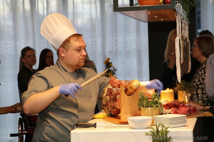 Rīgā 23.03.2017 ar lielisku atklāšanas ballīti piesaka jaunu viesnīcu  «Park Inn by Radisson Riga Valdemara» 