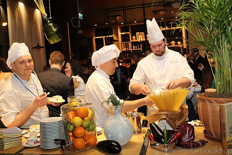 Rīgā 23.03.2017 ar lielisku atklāšanas ballīti piesaka jaunu viesnīcu  «Park Inn by Radisson Riga Valdemara» 