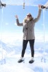 Travelnews.lv redakcija apmeklē 3 842 metru augsto Alpu virsotni «Aiguille du Midi». Atbalsta: Club Med 16