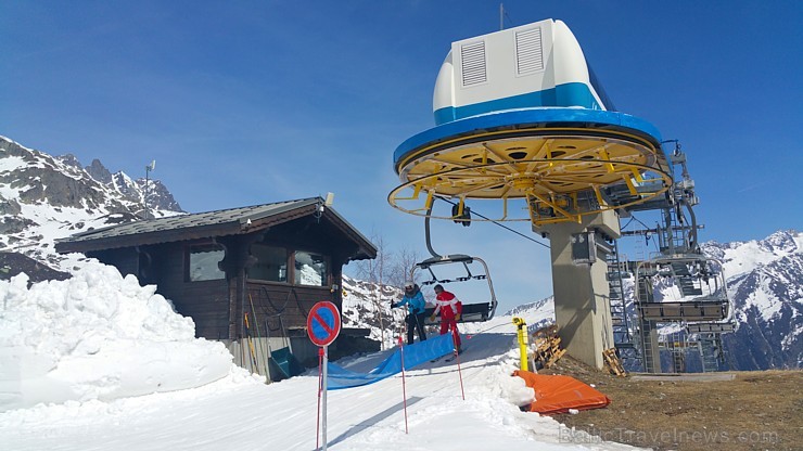 Travelnews.lv redakcija kopā ar «Latvia Tours» izbauda kalnu slēpošanu Alpu kalnos. Atbalsta: Club Med Travelnews.lv redakcija kopā ar «Latvia Tours» izbauda kalnu slēpošanu Alpu kalnos. Atbalsta: Club Med 195074