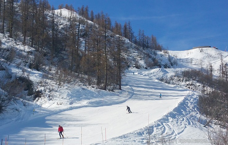 Travelnews.lv redakcija kopā ar «Latvia Tours» izbauda kalnu slēpošanu Alpu kalnos. Atbalsta: Club Med Travelnews.lv redakcija kopā ar «Latvia Tours» izbauda kalnu slēpošanu Alpu kalnos. Atbalsta: Club Med 195080