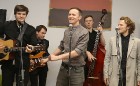 Renārs Kaupers ar latgaliešiem prezentē latgaliešu dziesmu izlases albūmu «Celīs brouļ!» 15