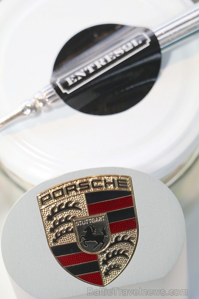«Porsche Latvija» 28.04.2017 ar garšīgām restorāna «Entresol» uzkodām prezentē ekskluzīvus Porsche modeļus «Porsche Latvija» 28.04.2017 ar garšīgām restorāna «Entresol» uzkodām prezentē ekskluzīvus Porsche modeļus 196117