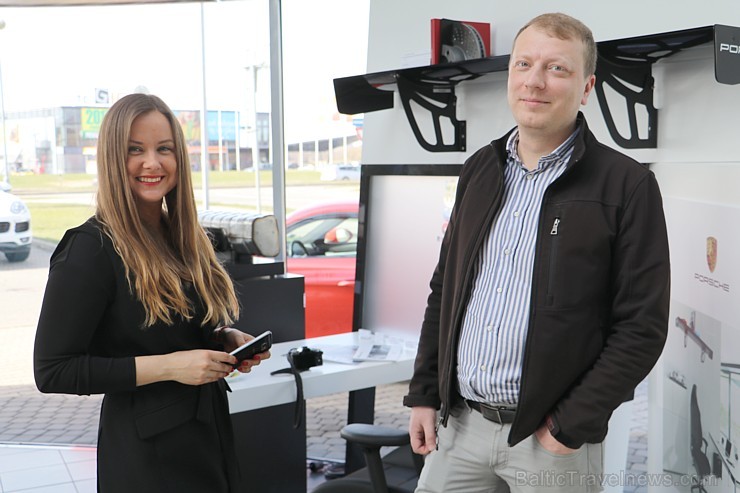 «Porsche Latvija» 28.04.2017 ar garšīgām restorāna «Entresol» uzkodām prezentē ekskluzīvus Porsche modeļus «Porsche Latvija» 28.04.2017 ar garšīgām restorāna «Entresol» uzkodām prezentē ekskluzīvus Porsche modeļus 196124