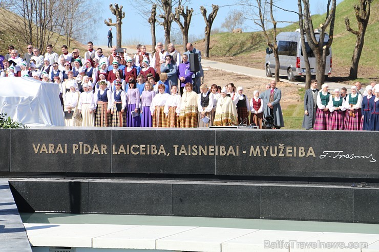 Rēzeknē 5.05.2017 atklāj Latgales kongresa simtgadei veltītu pieminekli 196394
