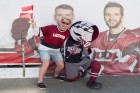 Hokeja fanu mājā Ķīpsalā aktīvi tiek atbalstīta Latvijas hokeja izlase 13