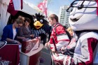 Hokeja fanu mājā Ķīpsalā aktīvi tiek atbalstīta Latvijas hokeja izlase 21