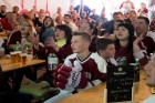 Hokeja fanu mājā Ķīpsalā aktīvi tiek atbalstīta Latvijas hokeja izlase 30