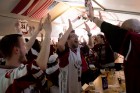 Hokeja fanu mājā Ķīpsalā aktīvi tiek atbalstīta Latvijas hokeja izlase 43