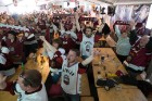 Hokeja fanu mājā Ķīpsalā aktīvi tiek atbalstīta Latvijas hokeja izlase 45