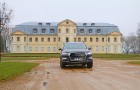 Travelnews.lv redakcija maija svētkos ar jauno un jaudīgo «Audi Q7 e-tron» apceļo Latgali 12