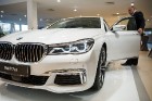 Rīgā 11.05.2017 svinīgā atmosfērā durvis ir vēris Baltijā lielākais BMW auto centrs 19