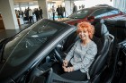 Rīgā 11.05.2017 svinīgā atmosfērā durvis ir vēris Baltijā lielākais BMW auto centrs 23