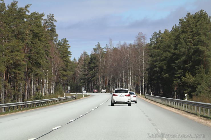 Travelnews.lv redakcija ar jauno un jaudīgo «Audi Q7 e-tron» apceļo Vidzemi 197251