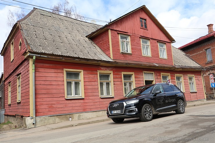 Travelnews.lv redakcija ar jauno un jaudīgo «Audi Q7 e-tron» apceļo Vidzemi 197256