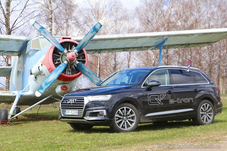 Travelnews.lv redakcija ar jauno un jaudīgo «Audi Q7 e-tron» apceļo Vidzemi 197258